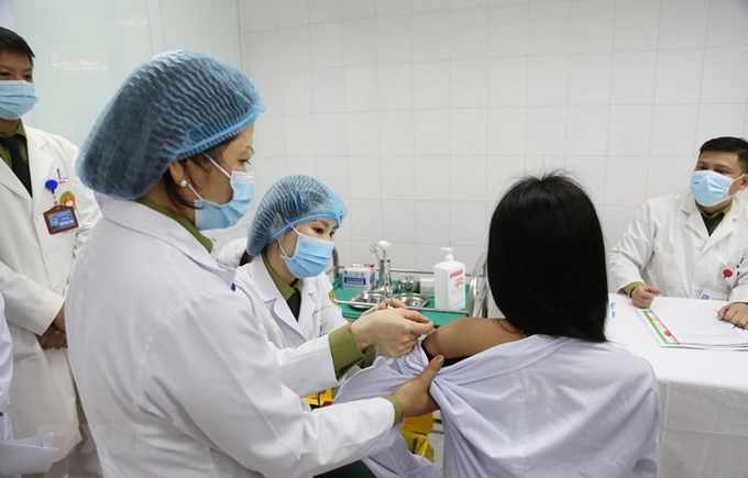 Coronavirus Injection de la 2e dose du vaccin Nano Covax à 20 volontaires